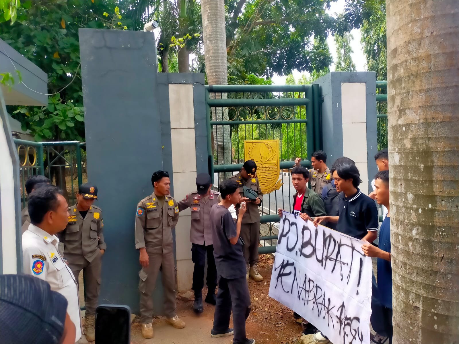 Pengangkatan PJ Bupati Kabupaten Bekasi Dinilai Cacat Administrasi, Mahasiswa Meminta PJ Bupati Penunjukan Ulang