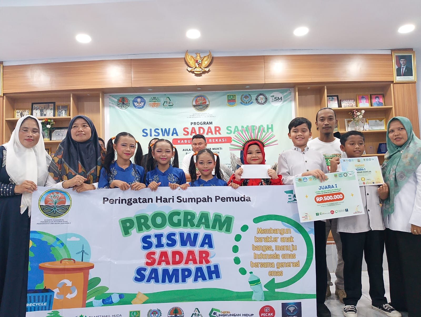 Siswa Sadar Sampah : Komnas PPPLH Selenggarakan Seminar Edukasi untuk Tingkatkan Kesadaran Lingkungan di Kalangan Pelajar