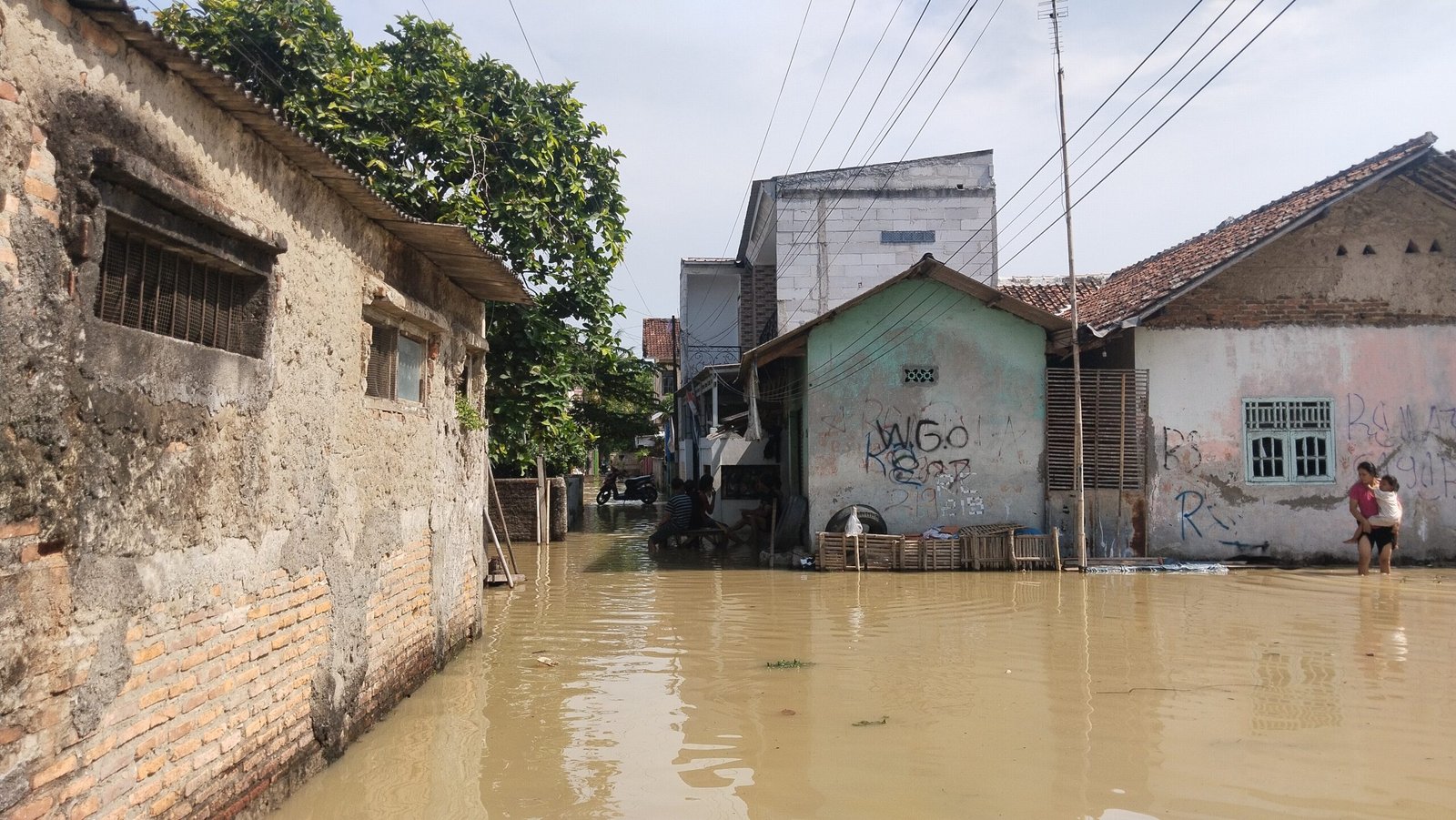 6 Titik Banjir di Kabupaten Bekasi: Air Capai 60 Cm, Warga Diminta Waspada