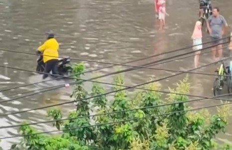 Banjir Kabupaten Bekasi Meluas! 9 Kecamatan Terendam, Ribuan Warga Terdampak