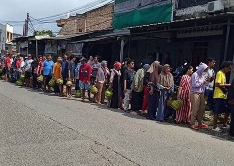 Gas Elpiji 3 Kg Jadi Barang Langka, Pedagang Kecil di Cikarang Terancam Tak Bisa Jualan