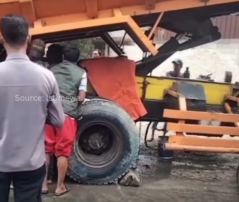 Tragis! Sopir Dump Truk di Cikarang Meninggal Terjepit Bak Saat Perbaikan