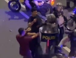 Demo RUU TNI di DPR Ricuh, Polisi Bubarkan Paksa Massa Aksi