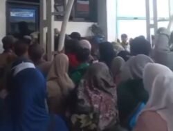 Antrean Membludak di Samsat Cikarang, Warga Keluhkan Kuota Terbatas
