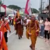 Tiba di Cikarang, Rombongan Biksu Thudong Menuju Candi Borobudur