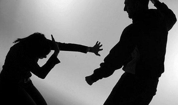 Putus Cinta Berujung Teror Mantan, Wanita di Cibitung Diancam Dimutilasi dan Disiram Air Keras
