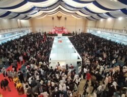 Job Fair di Cikarang Disesaki Pelamar, Parkiran Penuh Sejak Subuh!