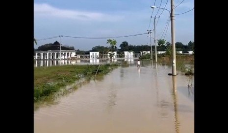 Ribuan Warga Mengungsi, Hujan Deras dan Drainase Buruk Jadi Pemicu Banjir