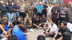 Mahasiswa dan Pemuda Demo di Pemkab Bekasi, Desak Revisi Perbup Nomor 11