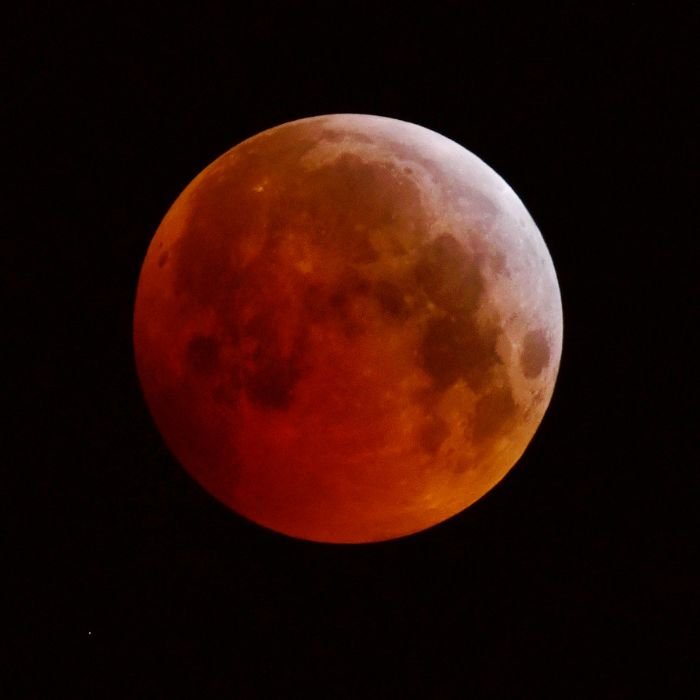 Cikarang Bersiap Menyaksikan Fenomena Langka Blood Moon 7-8 September 2025
