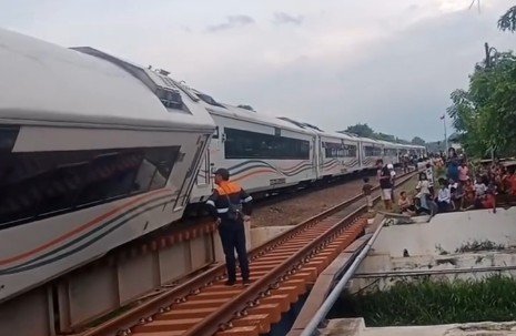 KA Purwojaya Anjlok di Kedunggedeh, Seluruh Penumpang Dipastikan Selamat