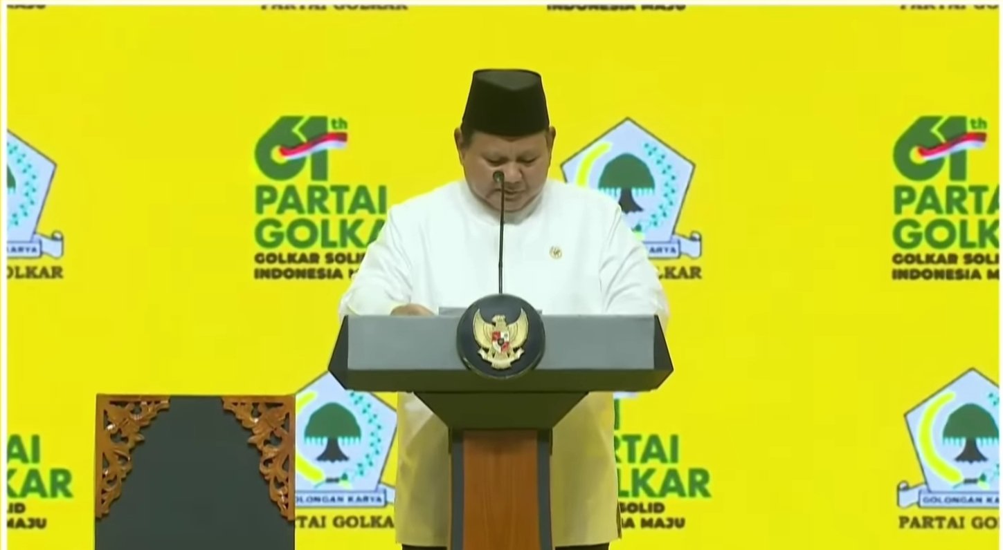 Presiden Prabowo Subianto hadir dalam perayaan HUT ke-61 Partai Golkar di Istora Senayan.