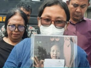 M (32) kembali lapor soal dugaan pemalsuan sertifikat rumah keluarganya.