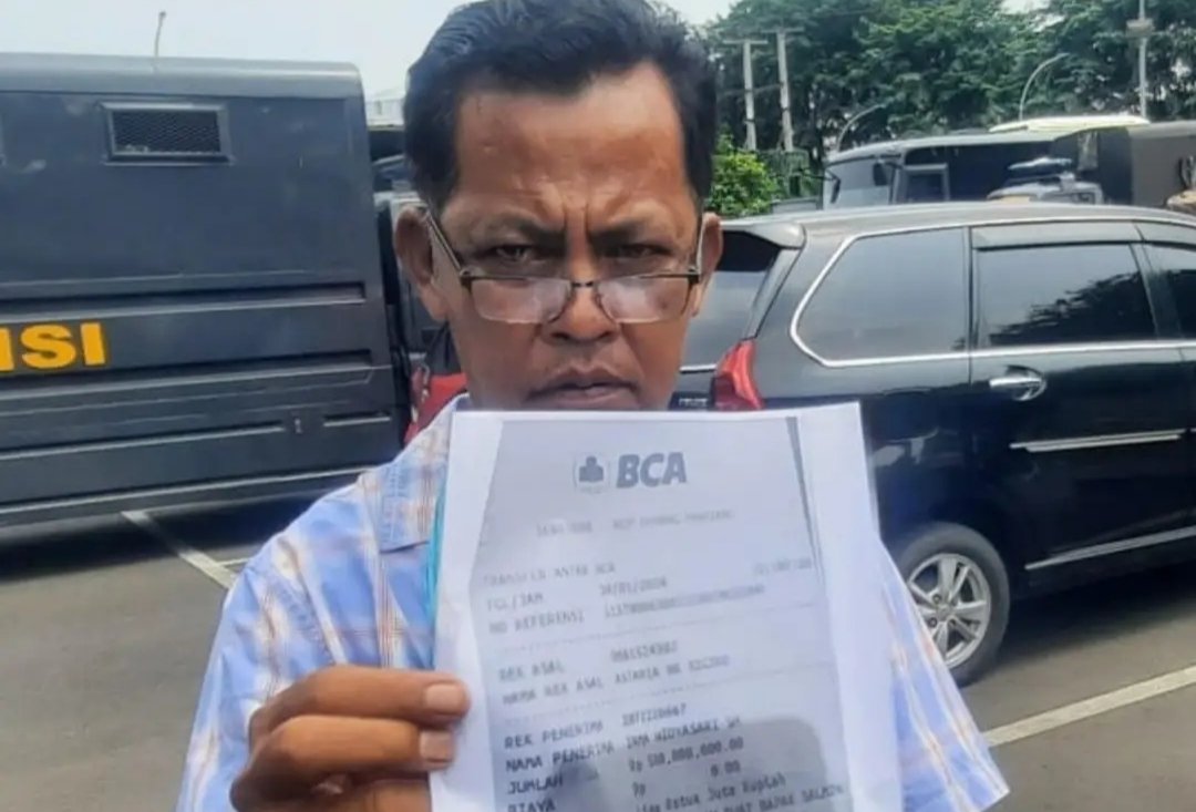 Tukang tambal ban diduga tertipu rekrutmen Polri hingga Rp1,1 miliar.