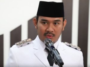 Harta kekayaan Bupati Bekasi Ade Kuswara Kunang capai Rp79,1 miliar.
