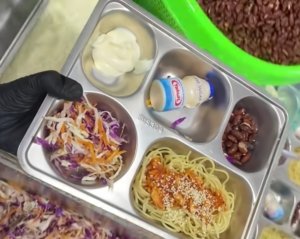 Pemkab Bekasi dorong pembangunan SDM lewat Program MBG.