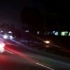 Jelang Nataru, Jalan Inspeksi Kalimalang masih minim penerangan.