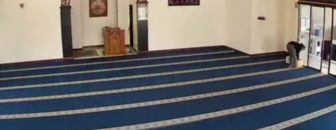 Uang donasi sekitar Rp8 juta di Masjid Baitussalam, Kebalen, Kabupaten Bekasi, yang diperuntukkan bagi korban bencana di Sumatera, dicuri.