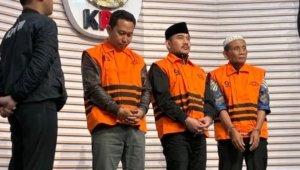 KPK dalami dugaan kontraktor jual nama sosok berpengaruh di kasus korupsi Sarjan.
