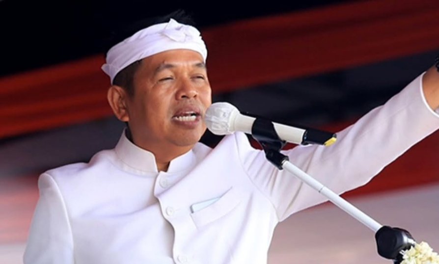 KDM dan Plt Bupati Asep Surya Atmaja evaluasi kinerja Kabupaten Bekasi.