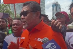 KSPI soroti revisi UMSK 2026 yang dinilai merugikan buruh di Jawa Barat.