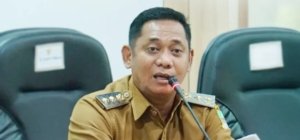 Warga Telaga Harapan menyuarakan penolakan rencana pembangunan underpass oleh Metland Cibitung.