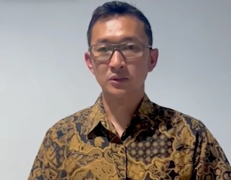 KPK mengembangkan penyidikan dengan mengurai jaringan kekuasaan di sekitar Ade Kuswara Kunang.