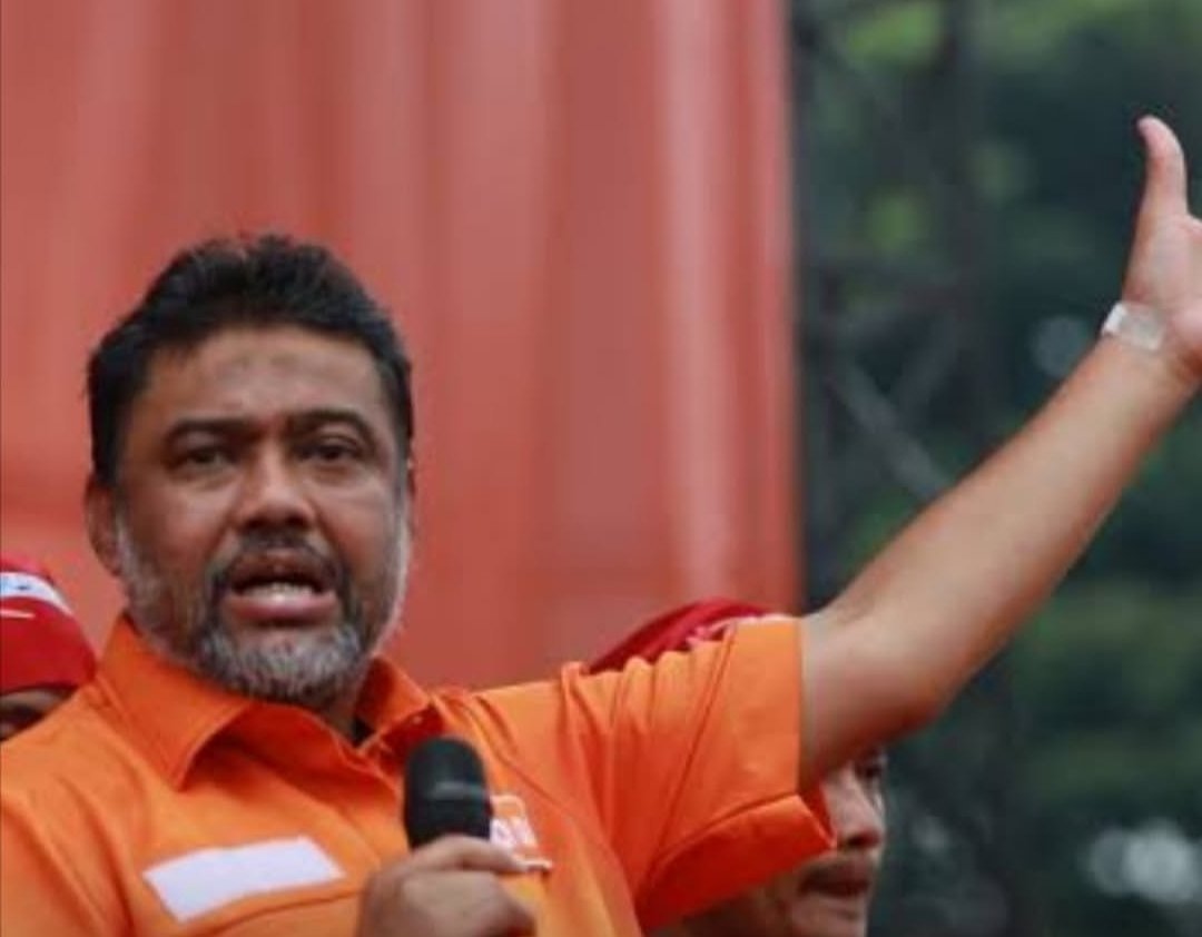 KSPI meminta Presiden Prabowo turun tangan terkait penetapan UMP DKI Jakarta 2026.