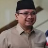 KPK menetapkan Yaqut Cholil Qoumas dan mantan staf khusus Menag, Gus Alex, sebagai tersangka kasus dugaan korupsi kuota haji.
