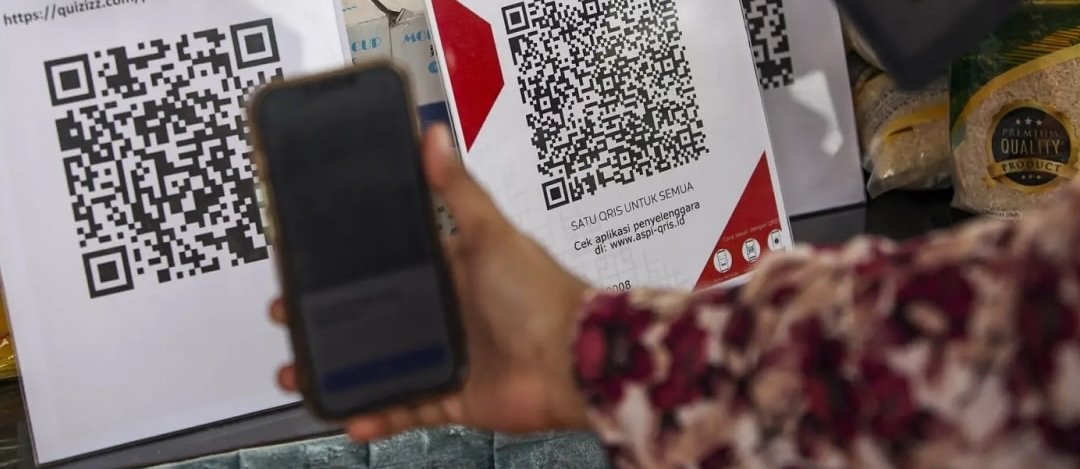 QRIS makin jadi pilihan utama pembayaran non-tunai.