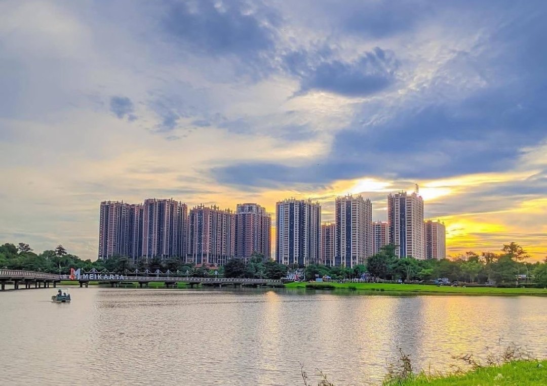 Upaya Pemkab Bekasi meningkatkan kualitas pembangunan manusia sepanjang 2025 mulai membuahkan hasil.