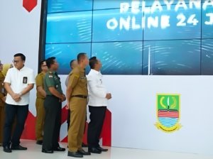 Pemkab Bekasi resmi meluncurkan aplikasi layanan satu pintu sebagai upaya meningkatkan transparansi dan pengawasan pelayanan publik.