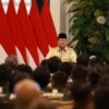 Presiden Prabowo Subianto memperkenalkan program gentengisasi nasional dalam Gerakan Indonesia ASRI untuk mendorong penggantian atap seng menjadi genteng yang lebih sehat, sejuk, dan ramah lingkungan.