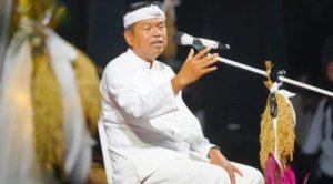 Gubernur Jawa Barat Dedi Mulyadi menyampaikan sambutan saat Safari Ramadhan di Kabupaten Bekasi, Minggu (22/2/2026), sekaligus berdialog dengan warga terkait anggaran dan infrastruktur daerah.