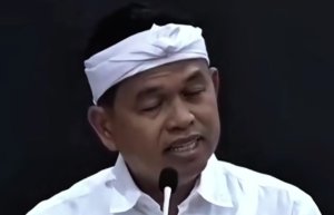 Gubernur Jawa Barat Dedi Mulyadi menyoroti sistem pengelolaan sampah usai longsor gunungan sampah di TPST Bantar Gebang Bekasi yang menewaskan empat orang.