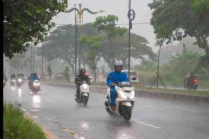 Pemkab Bekasi mengimbau pemudik Ramadhan 2026 untuk mewaspadai potensi cuaca ekstrem seperti banjir dan longsor di jalur mudik.