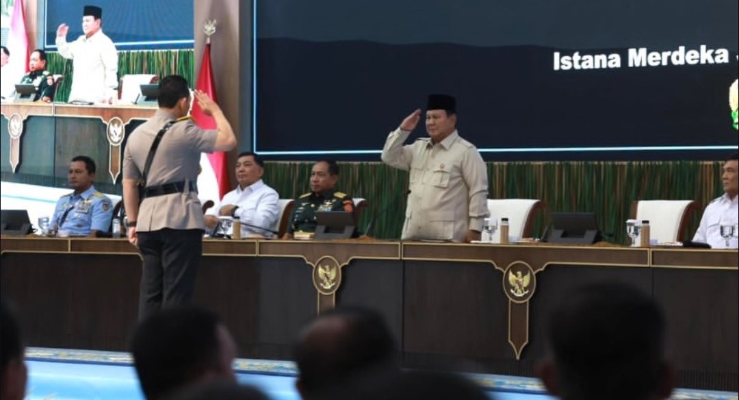 Presiden Prabowo Subianto memimpin Sidang Kabinet Paripurna di Istana Negara, Jakarta, membahas persiapan mudik Lebaran 2026 dan langkah menjaga stabilitas harga pangan.