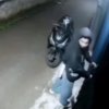 Aksi pembegalan terekam CCTV saat korban baru tiba di rumah di wilayah Setu, Kabupaten Bekasi.