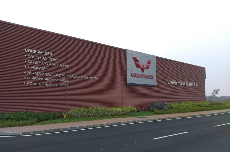 Wuling Eksion, mobil SUV rakitan Cikarang yang siap diekspor ke pasar internasional.