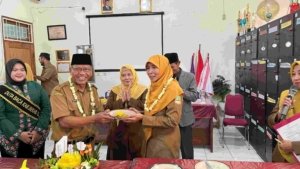 Peresmian perpustakaan ramah anak di SDN Wanasari 01 Cibitung sebagai upaya memperkuat budaya literasi di lingkungan sekolah.