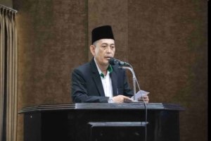 Kepala Kemenag Kabupaten Bekasi saat menghadiri Halalbihalal MUI di Cikarang Pusat, menegaskan pentingnya kolaborasi menjaga kerukunan umat.
