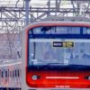 Pengembangan jalur DDT hingga Lemahabang disebut menjadi langkah penting untuk mendukung rencana Commuter Line sampai Karawang dan mengurangi kemacetan di perlintasan kereta.