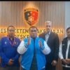 Perwakilan Serikat Pekerja dan manajemen PT Multistrada Arah Sarana sepakat menyelesaikan perselisihan ketenagakerjaan melalui mediasi di Desk Ketenagakerjaan Bareskrim Mabes Polri. Kesepakatan tersebut membuat rencana aksi unjuk rasa 20 Mei 2026 resmi dibatalkan.