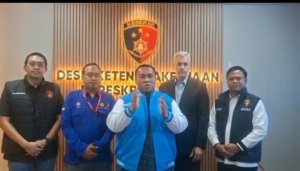 Perwakilan Serikat Pekerja dan manajemen PT Multistrada Arah Sarana sepakat menyelesaikan perselisihan ketenagakerjaan melalui mediasi di Desk Ketenagakerjaan Bareskrim Mabes Polri. Kesepakatan tersebut membuat rencana aksi unjuk rasa 20 Mei 2026 resmi dibatalkan.