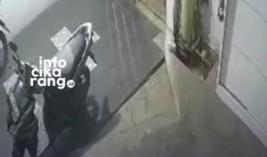 Unggahan kehilangan motor Honda Beat Street hitam milik warga yang dikabarkan hilang dicuri di kawasan Taman Sentosa, Cikarang.