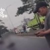Kondisi arus lalu lintas di lokasi kecelakaan Jalan Pantura depan STIE HAS H. Agus Salim, Kali Ulu, Cikarang pada Jumat sore.