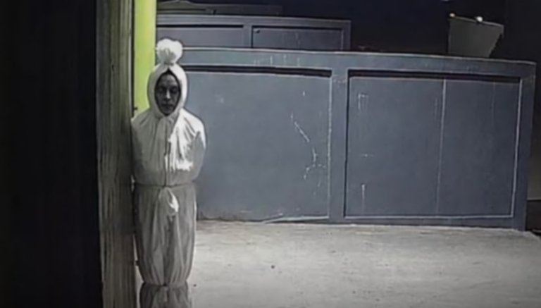Ketua MUI Kabupaten Bekasi, KH Prof Mahmud, mengimbau masyarakat tetap tenang menyikapi maraknya isu pocong jadi-jadian yang viral di media sosial.