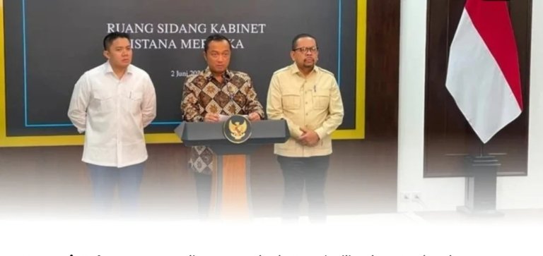 Presiden Prabowo Subianto melakukan perombakan pimpinan Badan Gizi Nasional (BGN) sebagai bagian dari evaluasi pelaksanaan Program Makan Bergizi Gratis.