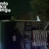 Petugas melakukan proses evakuasi truk kontainer yang terguling di Jalur Pantura Rengasbandung, Kedungwaringin, Kabupaten Bekasi, menggunakan alat berat untuk menormalkan arus lalu lintas.