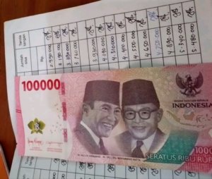 Gubernur Jawa Barat Dedi Mulyadi saat memberikan pernyataan tegas terkait larangan sekolah menahan ijazah siswa di Jawa Barat.